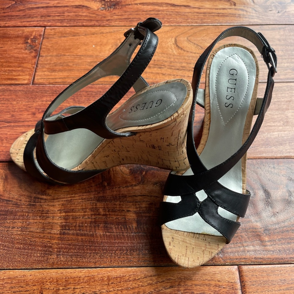 Women’s GUESS platform sandals